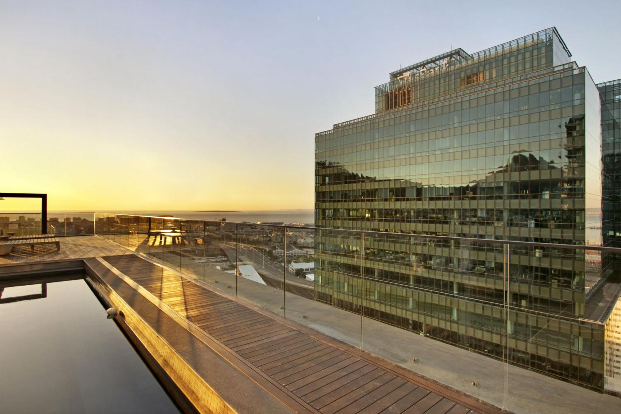 16 On Bree - Unit 2810 * Cape Town