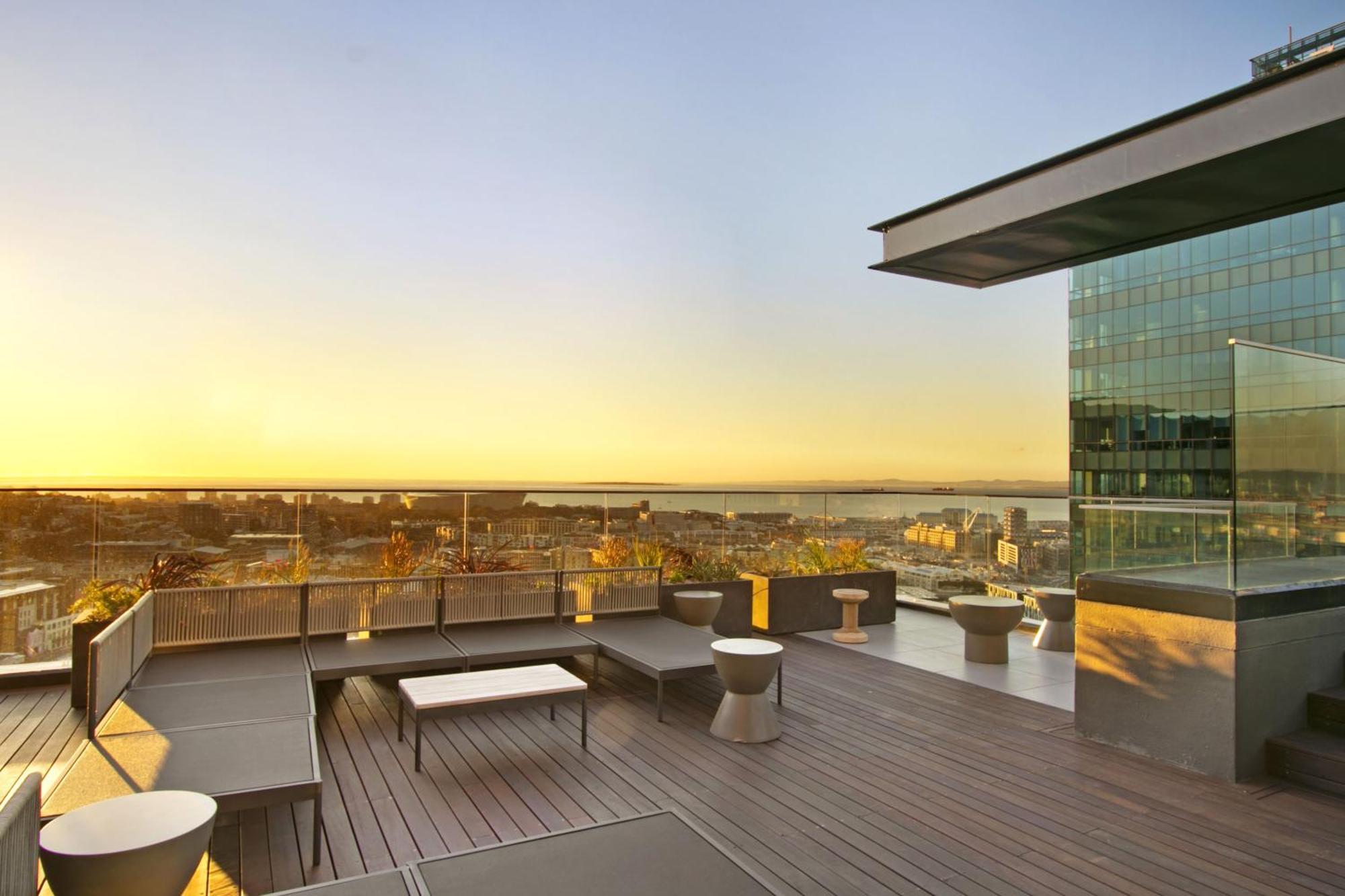 16 On Bree - Unit 2810 Cape Town